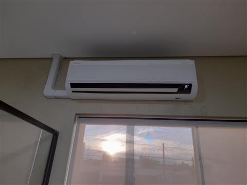 Ar-condicionado instalado